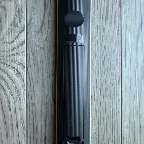 Sony TV Remote Control RM-YD025 - Picture 2 of 2